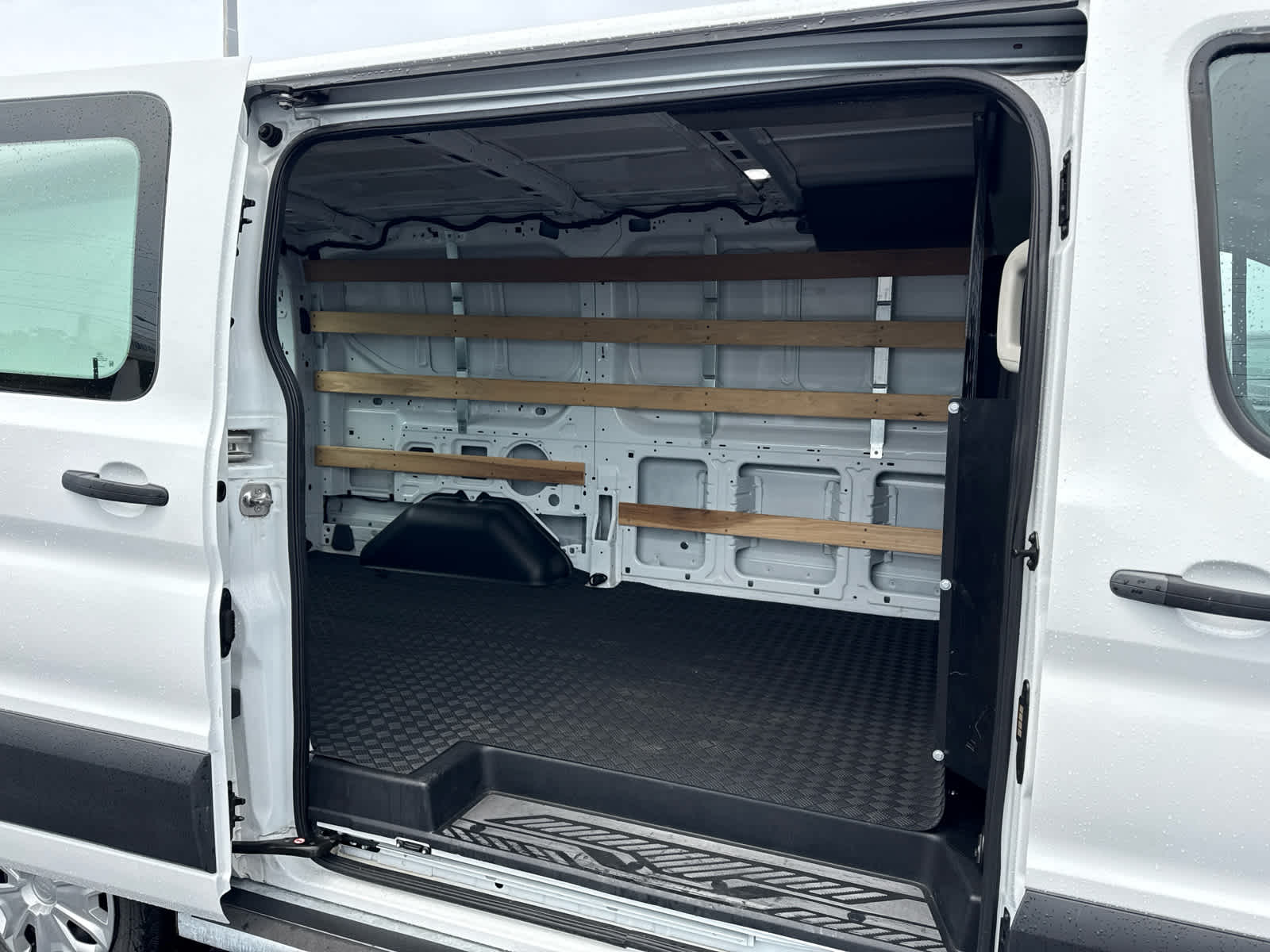 2025 Ford Transit Cargo Van Base