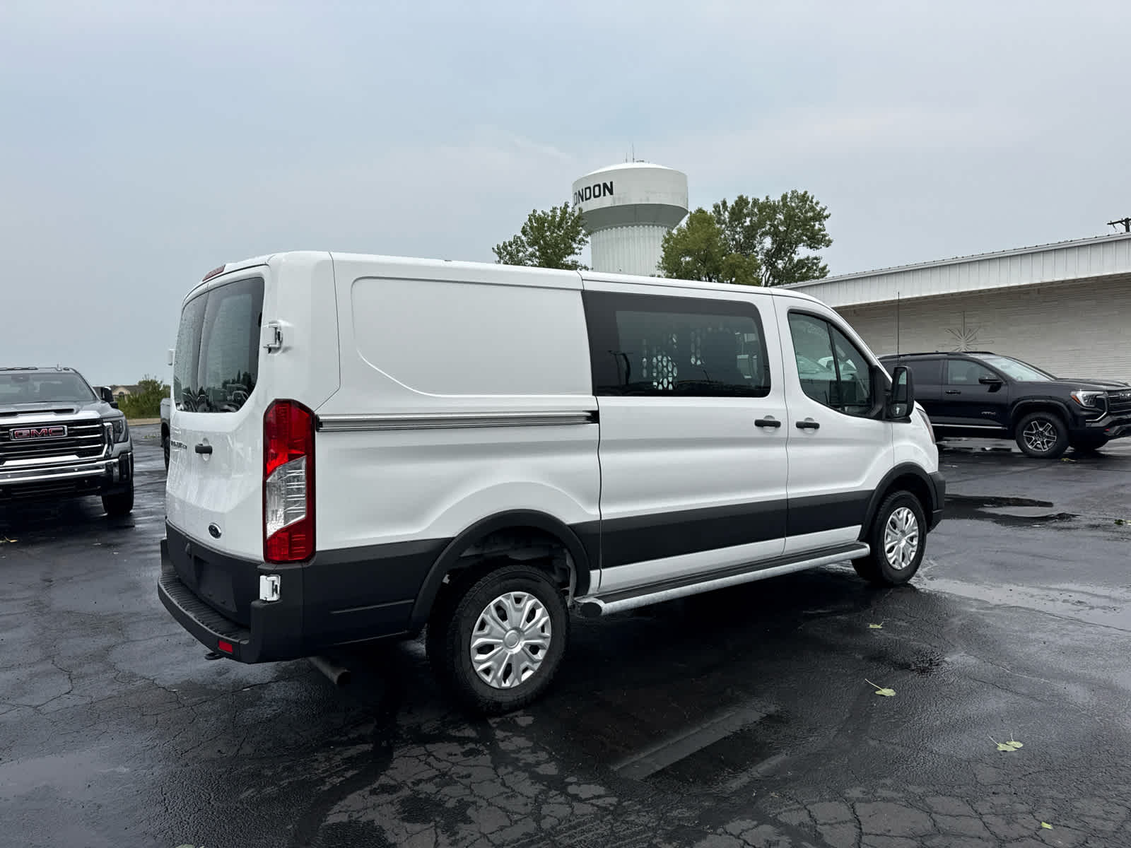 2025 Ford Transit Cargo Van Base