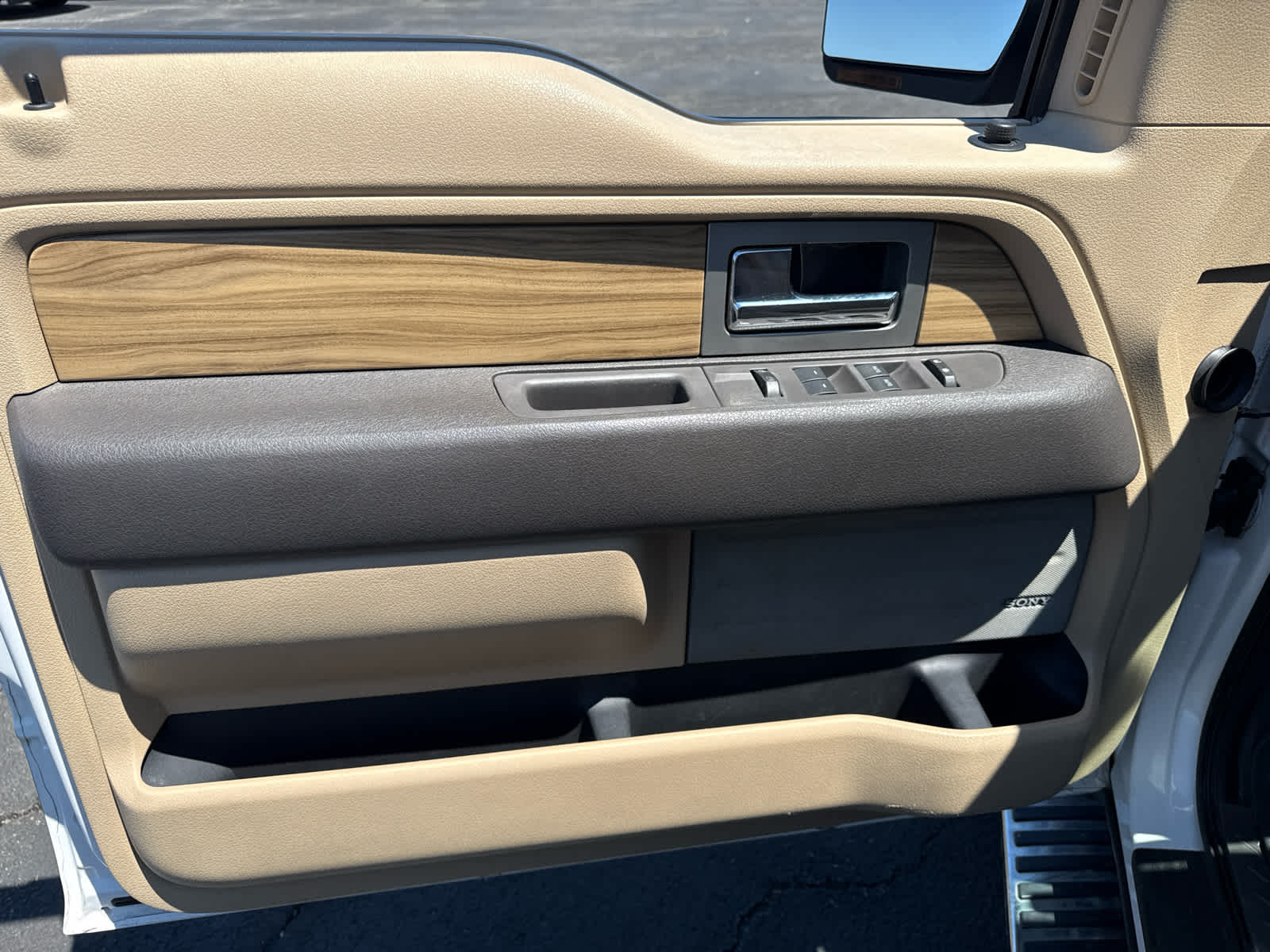 2011 Ford F-150 Platinum