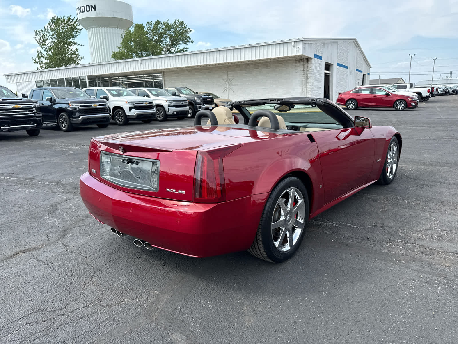 2008 Cadillac XLR Standard