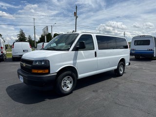 2023 Chevrolet Express Passenger 3500 1LS