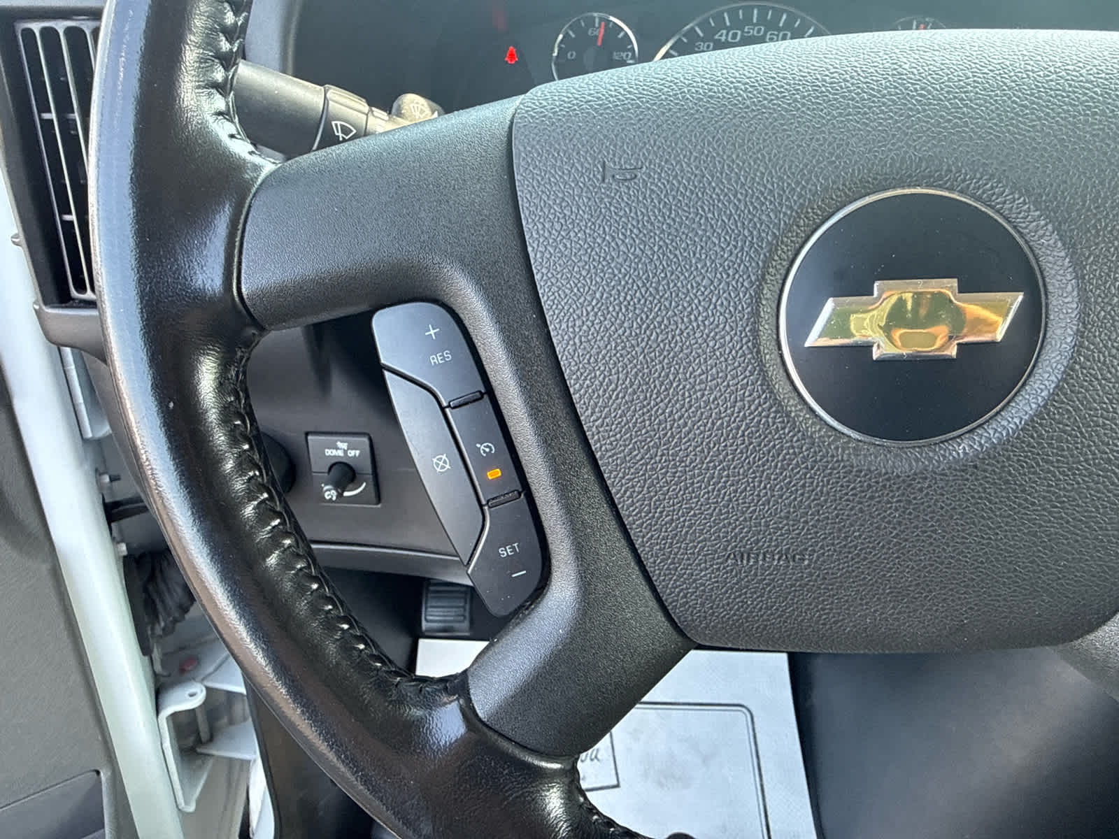 2023 Chevrolet Express Passenger 3500 LS