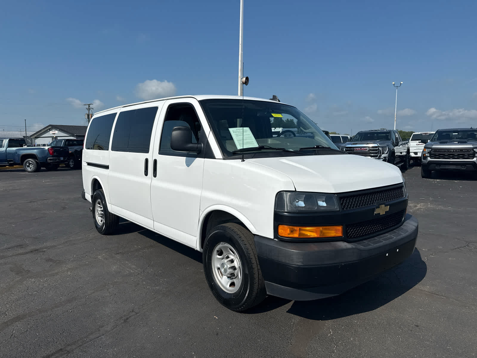 2023 Chevrolet Express Passenger 3500 LS