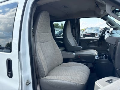 2024 Chevrolet Express Passenger 3500 1LT