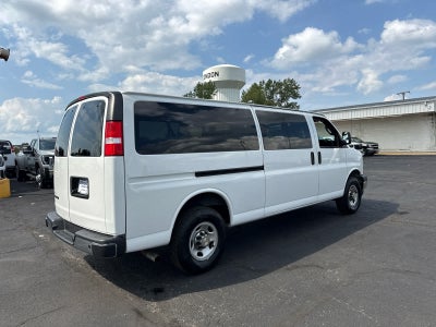 2024 Chevrolet Express Passenger 3500 1LT