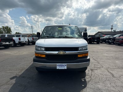 2024 Chevrolet Express Passenger 3500 1LT