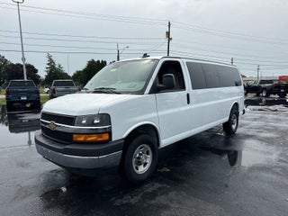 2025 Chevrolet Express Passenger 1LT