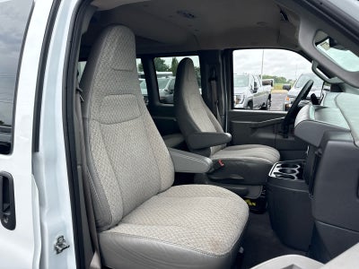 2025 Chevrolet Express Passenger 1LT
