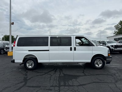 2025 Chevrolet Express Passenger 1LT