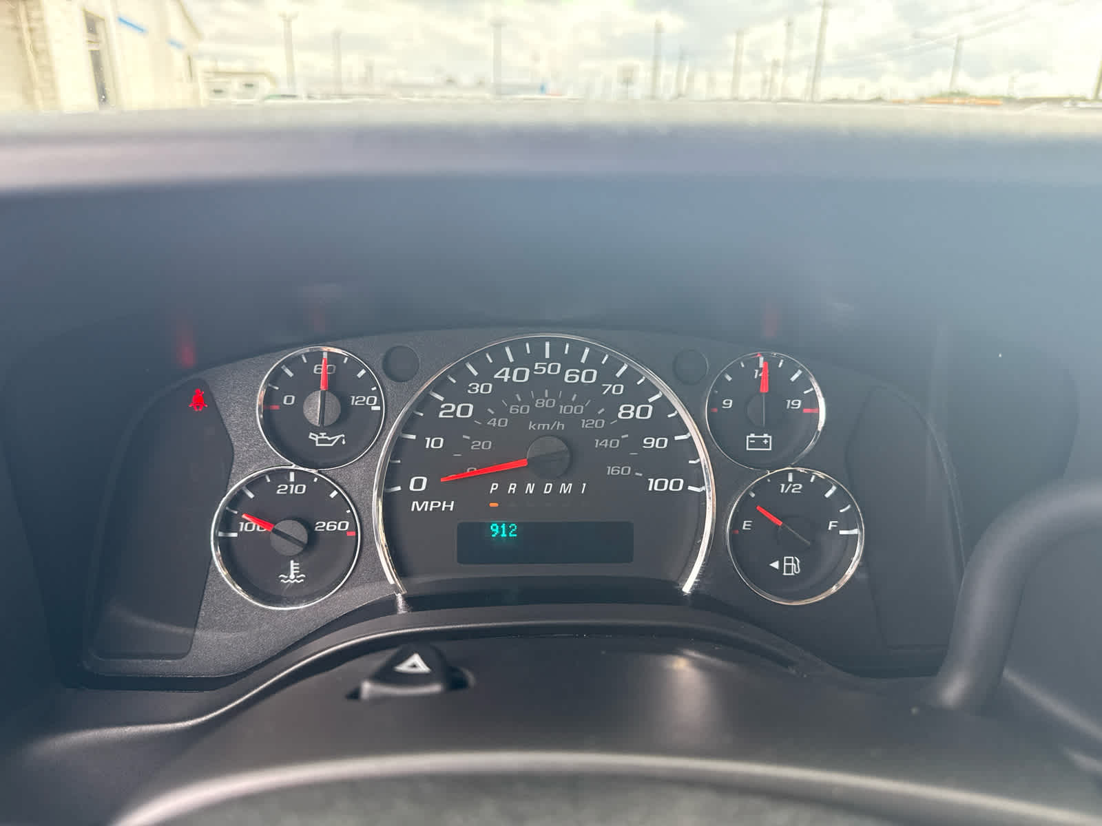 2024 Chevrolet Express Passenger 3500 1LT