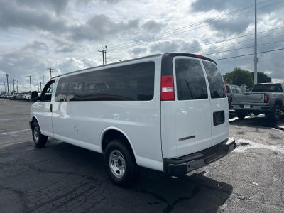 2024 Chevrolet Express Passenger 3500 1LT