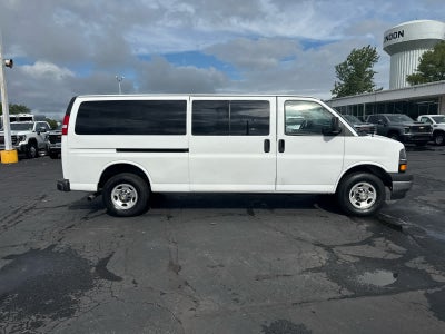 2024 Chevrolet Express Passenger 3500 1LT