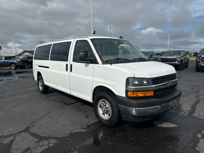 2024 Chevrolet Express Passenger 3500 1LT