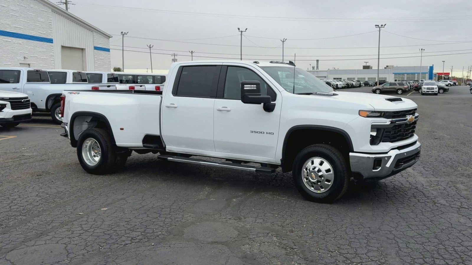 2026 Chevrolet Silverado 3500 HD LT DRW