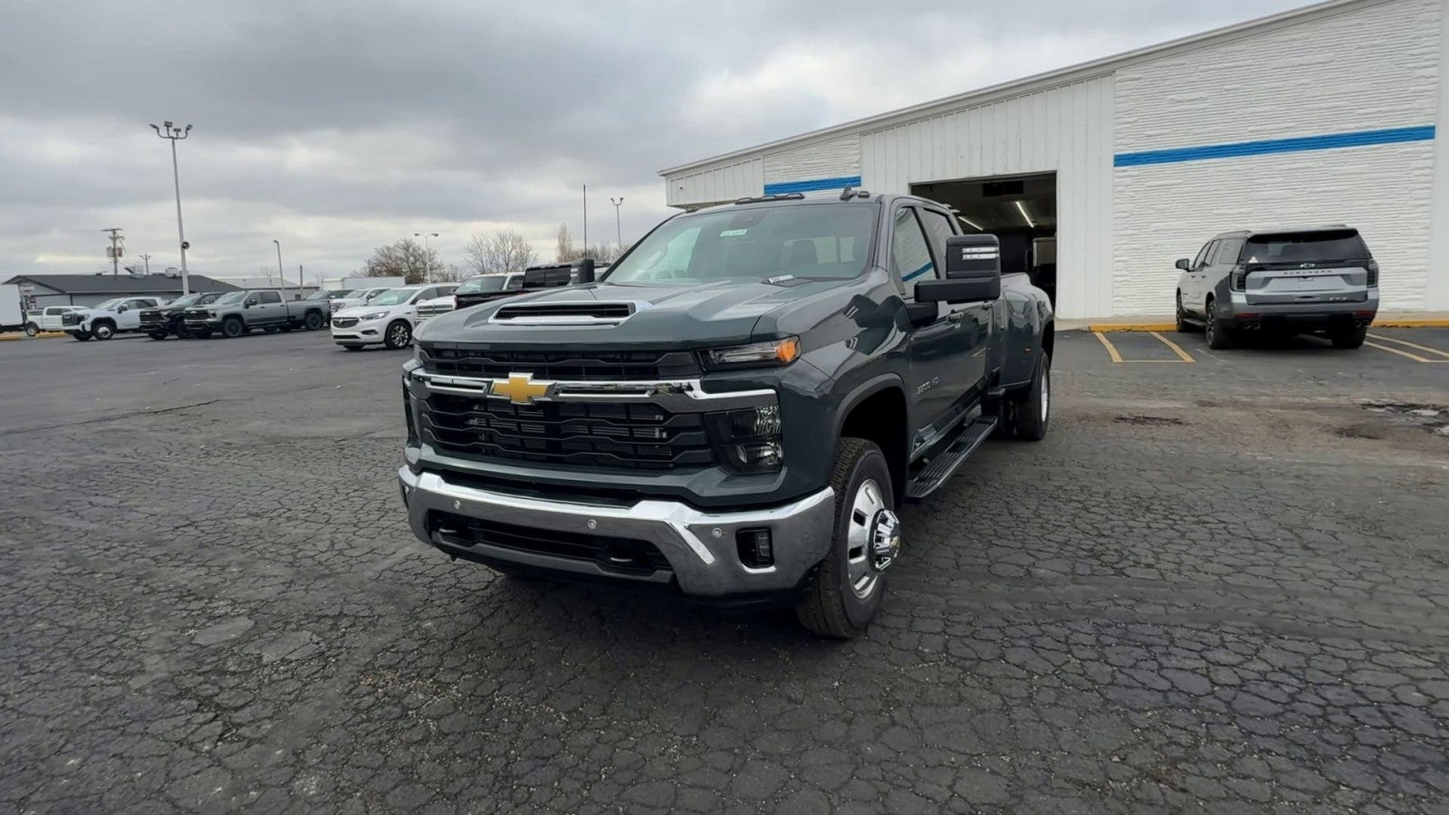 2026 Chevrolet Silverado 3500 HD LT DRW