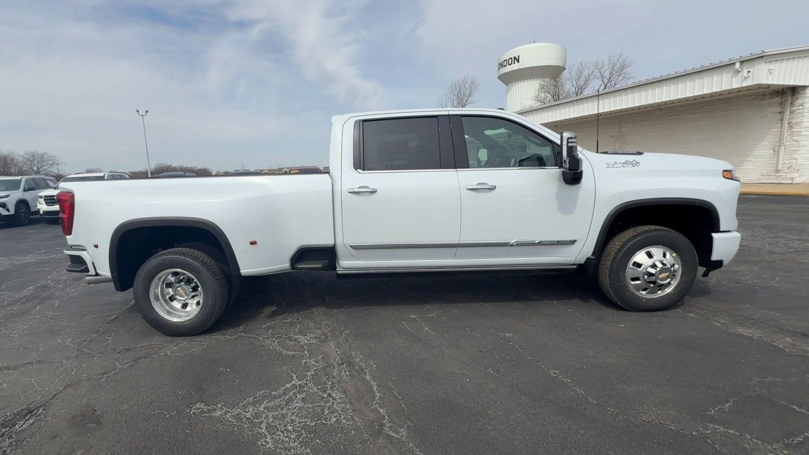 2026 Chevrolet Silverado 3500 HD High Country DRW