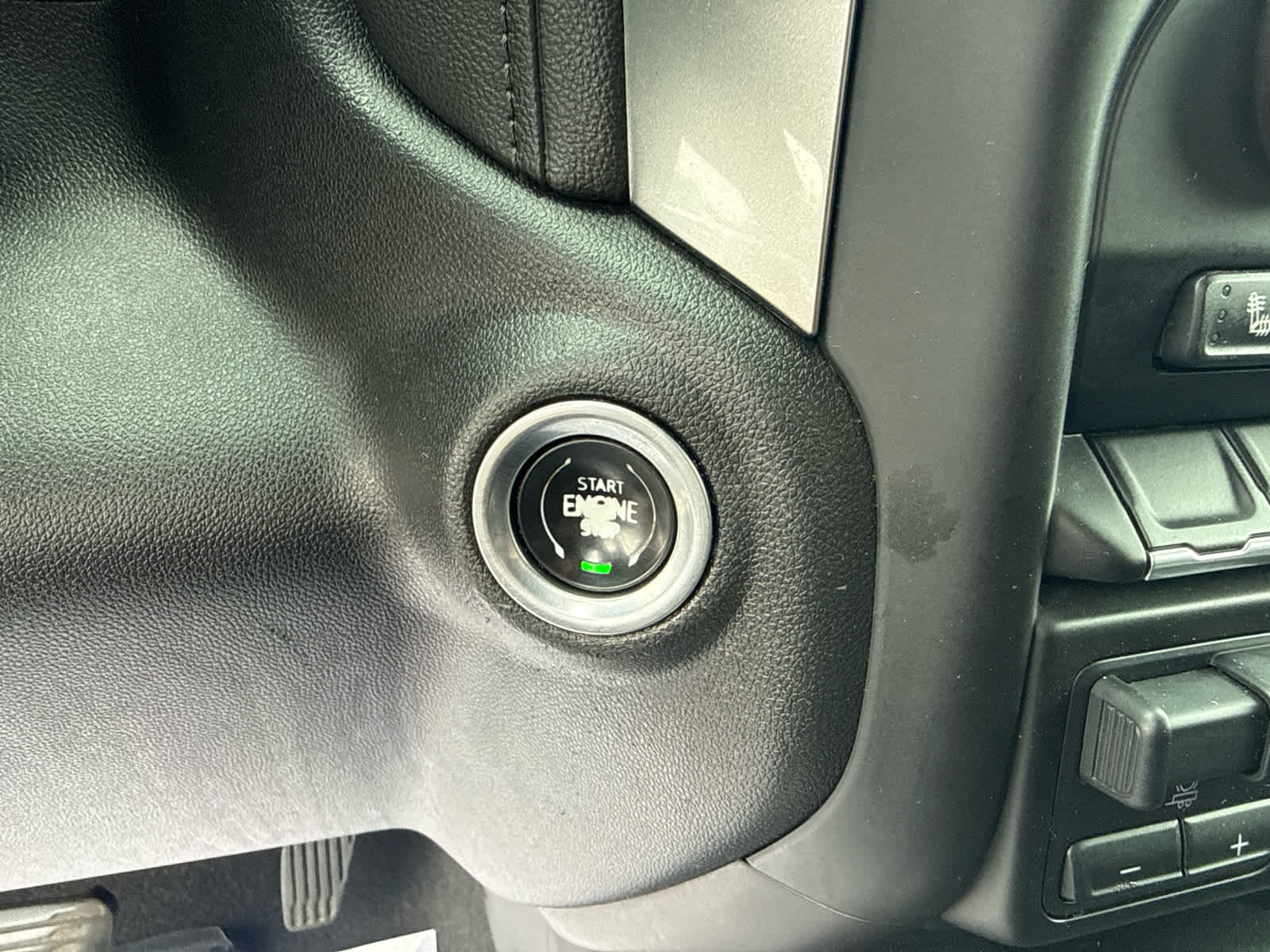 2020 Chevrolet Silverado 2500HD LTZ - Photo 23