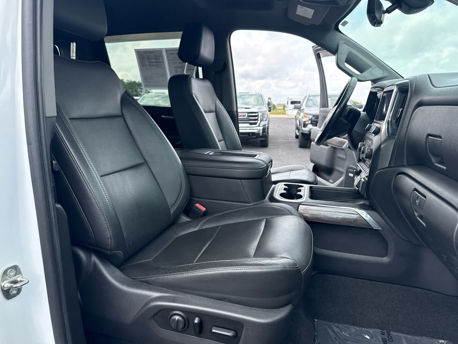 2020 Chevrolet Silverado 2500HD LTZ - Photo 26
