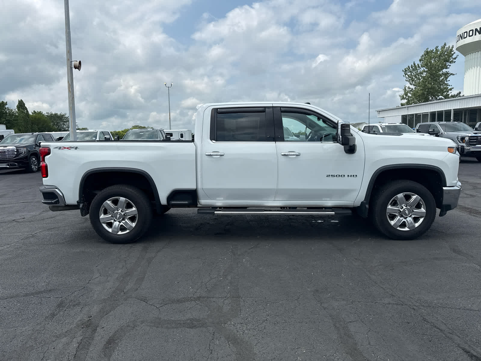 2020 Chevrolet Silverado 2500HD LTZ - Photo 6
