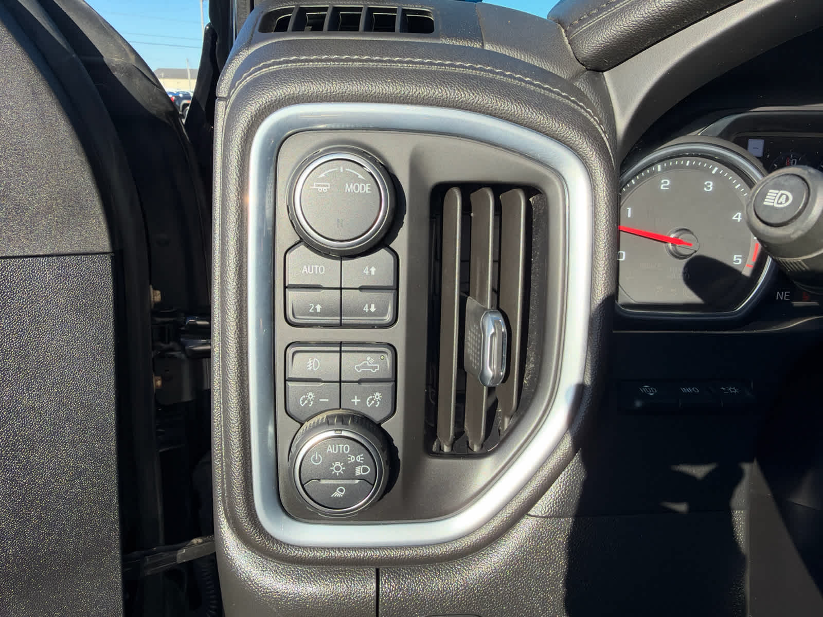 2021 Chevrolet Silverado 2500HD High Country - Photo 16