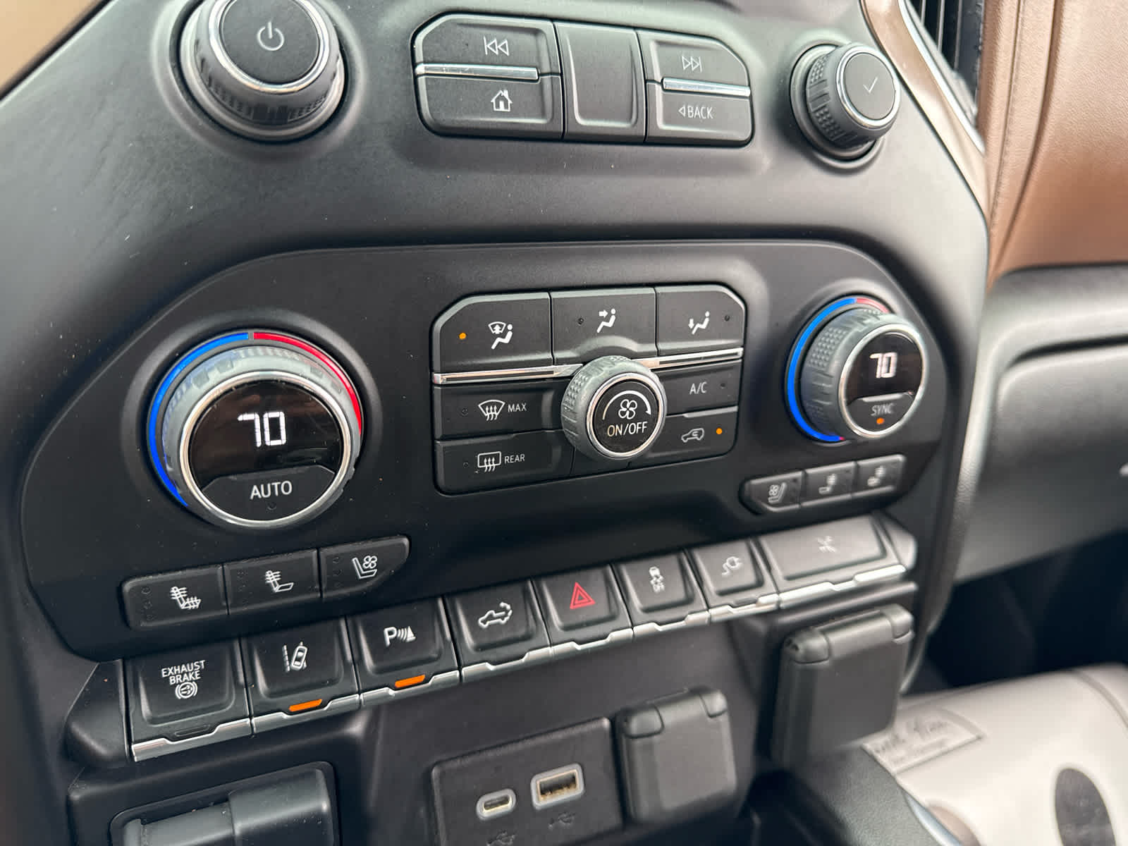 2022 Chevrolet Silverado 3500 HD High Country
