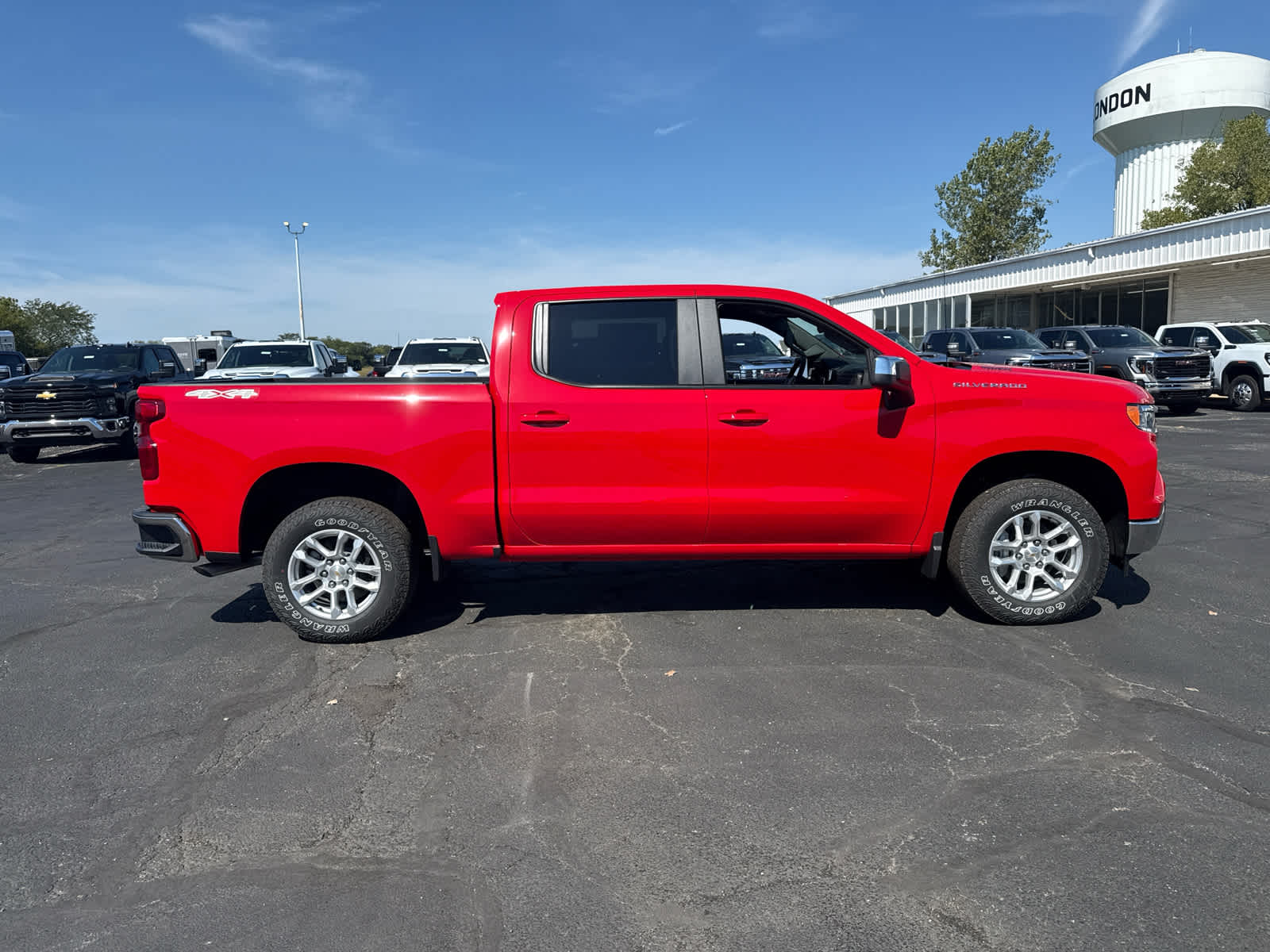 2026 Chevrolet Silverado 1500 LT
