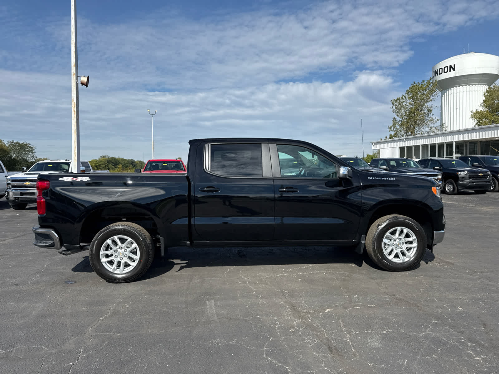 2026 Chevrolet Silverado 1500 LT (2FL)