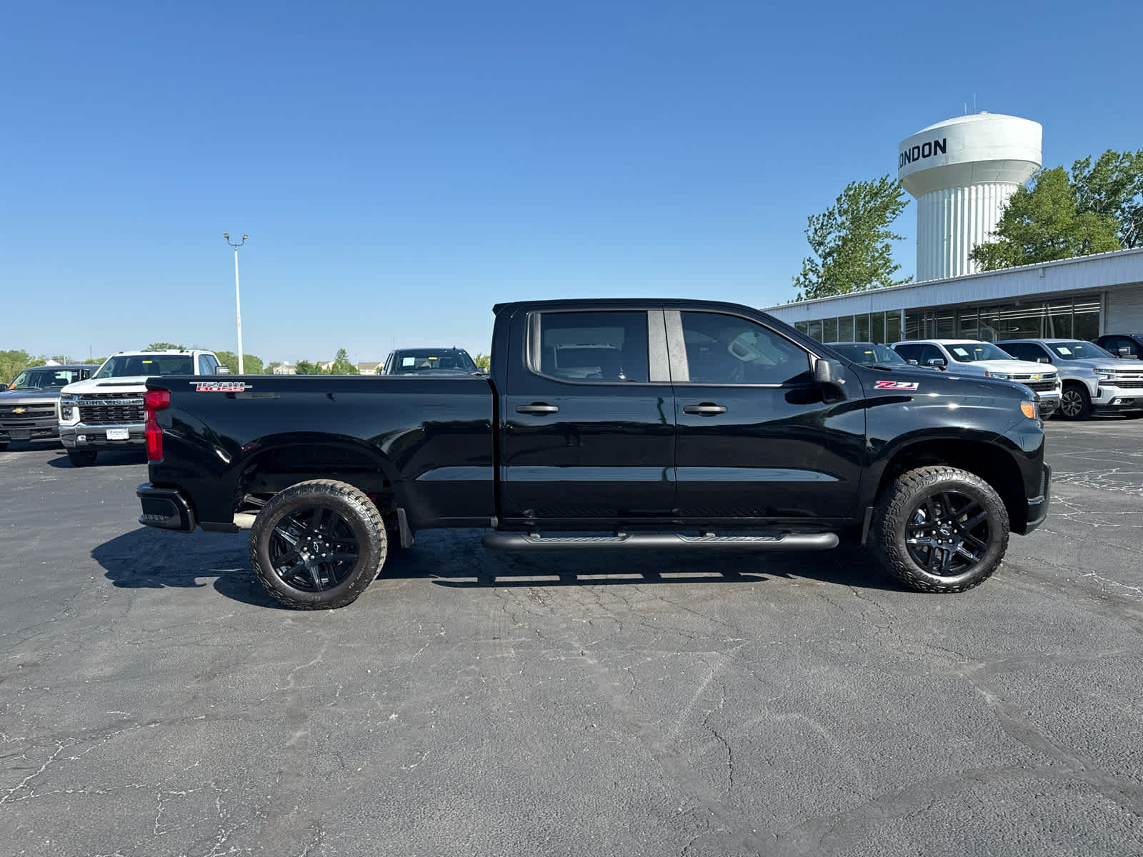 2021 Chevrolet Silverado 1500 Custom Trail Boss