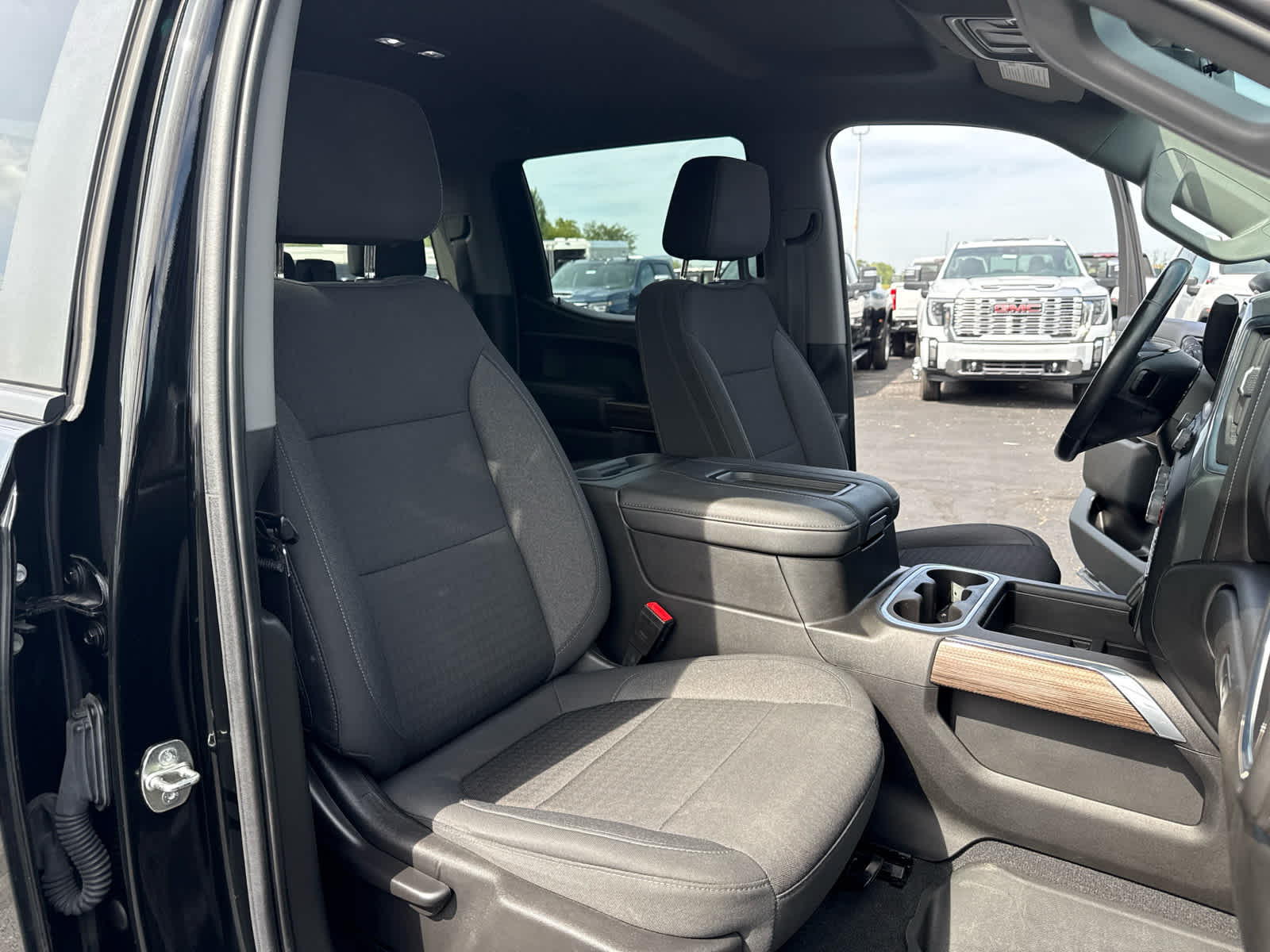 2021 Chevrolet Silverado 1500 RST - Photo 23