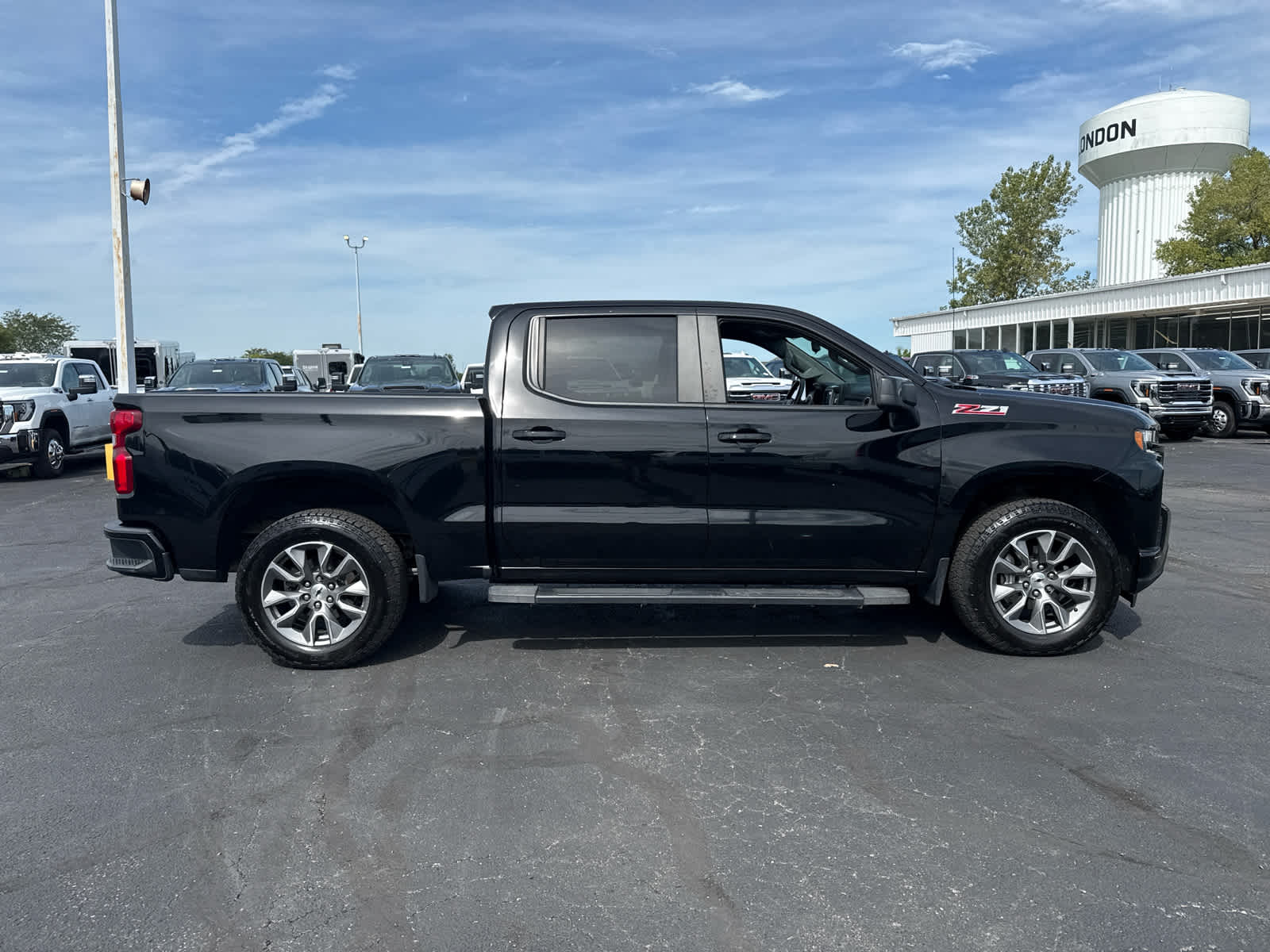 2021 Chevrolet Silverado 1500 RST - Photo 6