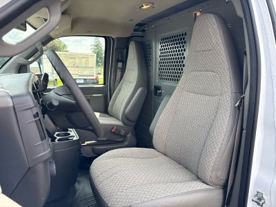 2025 Chevrolet Express Cargo WT