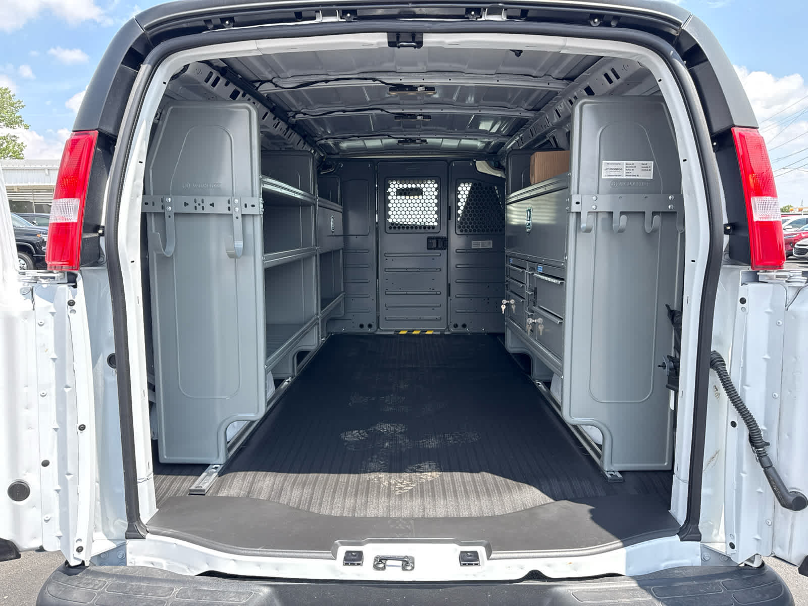 2025 Chevrolet Express Cargo WT