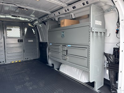 2025 Chevrolet Express Cargo WT