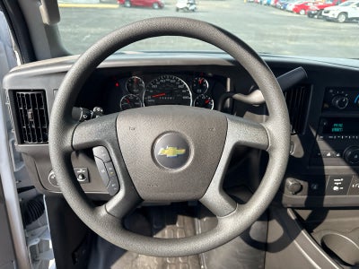 2025 Chevrolet Express Cargo WT