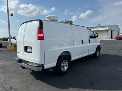 2025 Chevrolet Express Cargo WT
