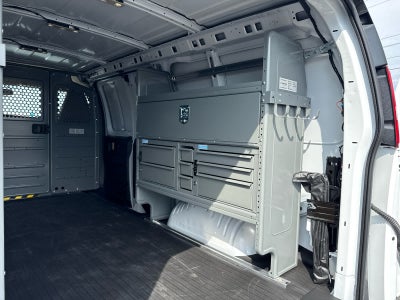 2025 Chevrolet Express Cargo WT