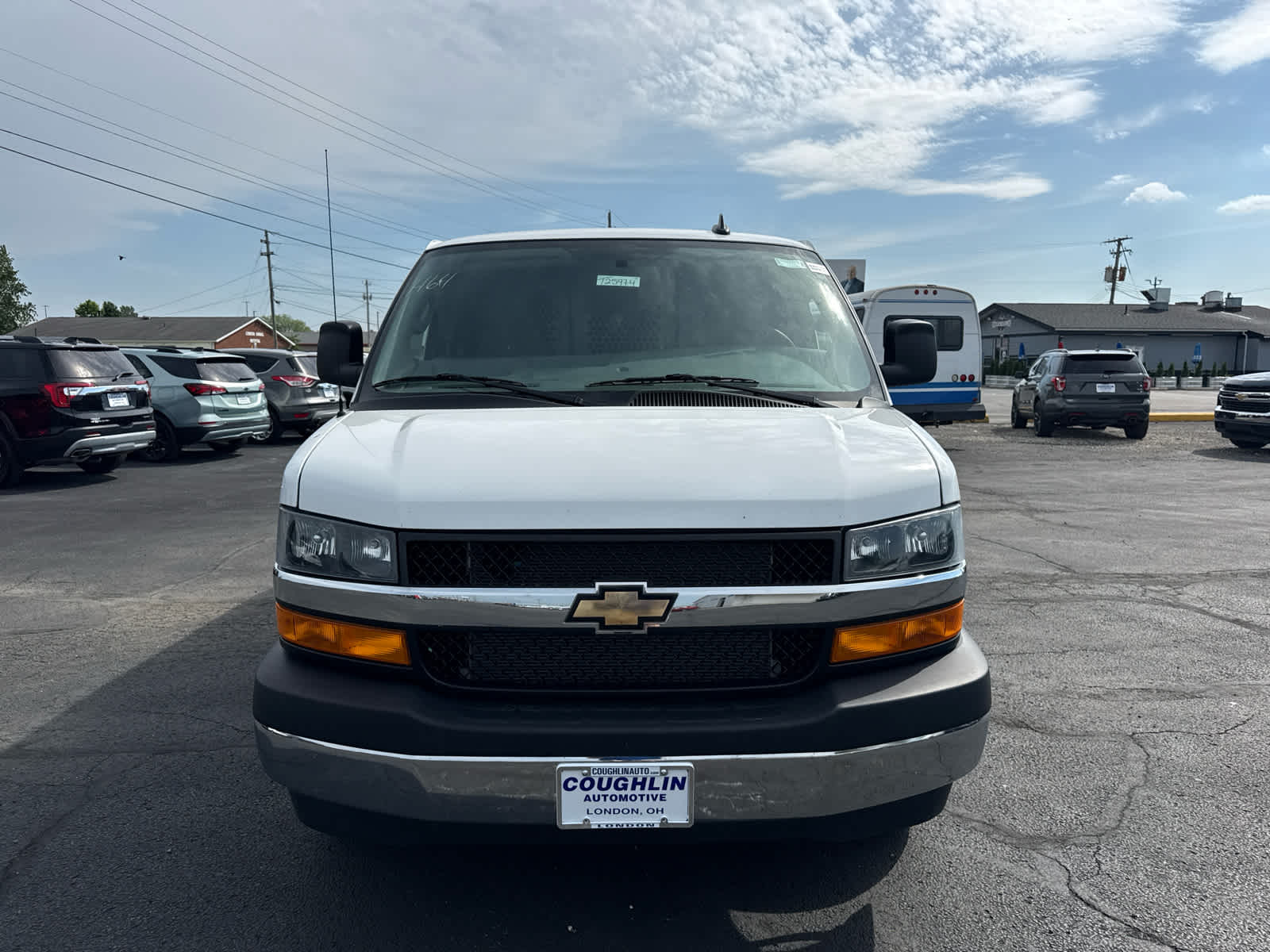 2025 Chevrolet Express Cargo WT