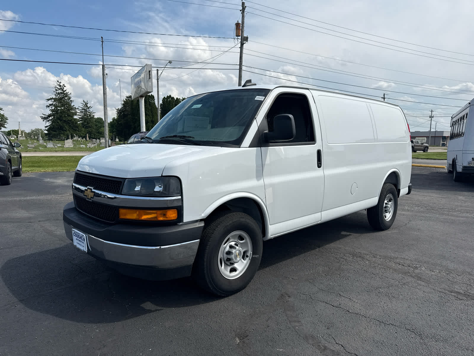 2025 Chevrolet Express 2500 Work Van HD's photo