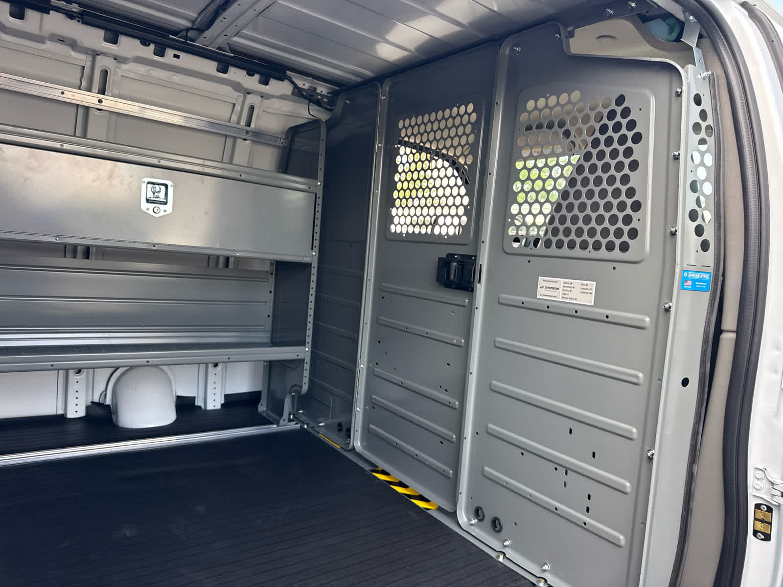 2025 Chevrolet Express Cargo WT