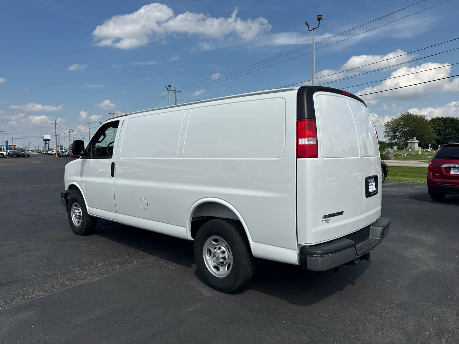 2025 Chevrolet Express Cargo WT