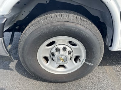 2025 Chevrolet Express Cargo WT