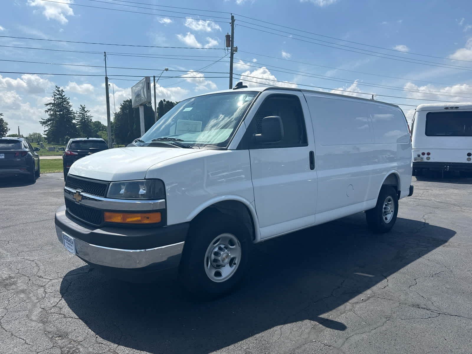 2025 Chevrolet Express 2500 Work Van HD's photo