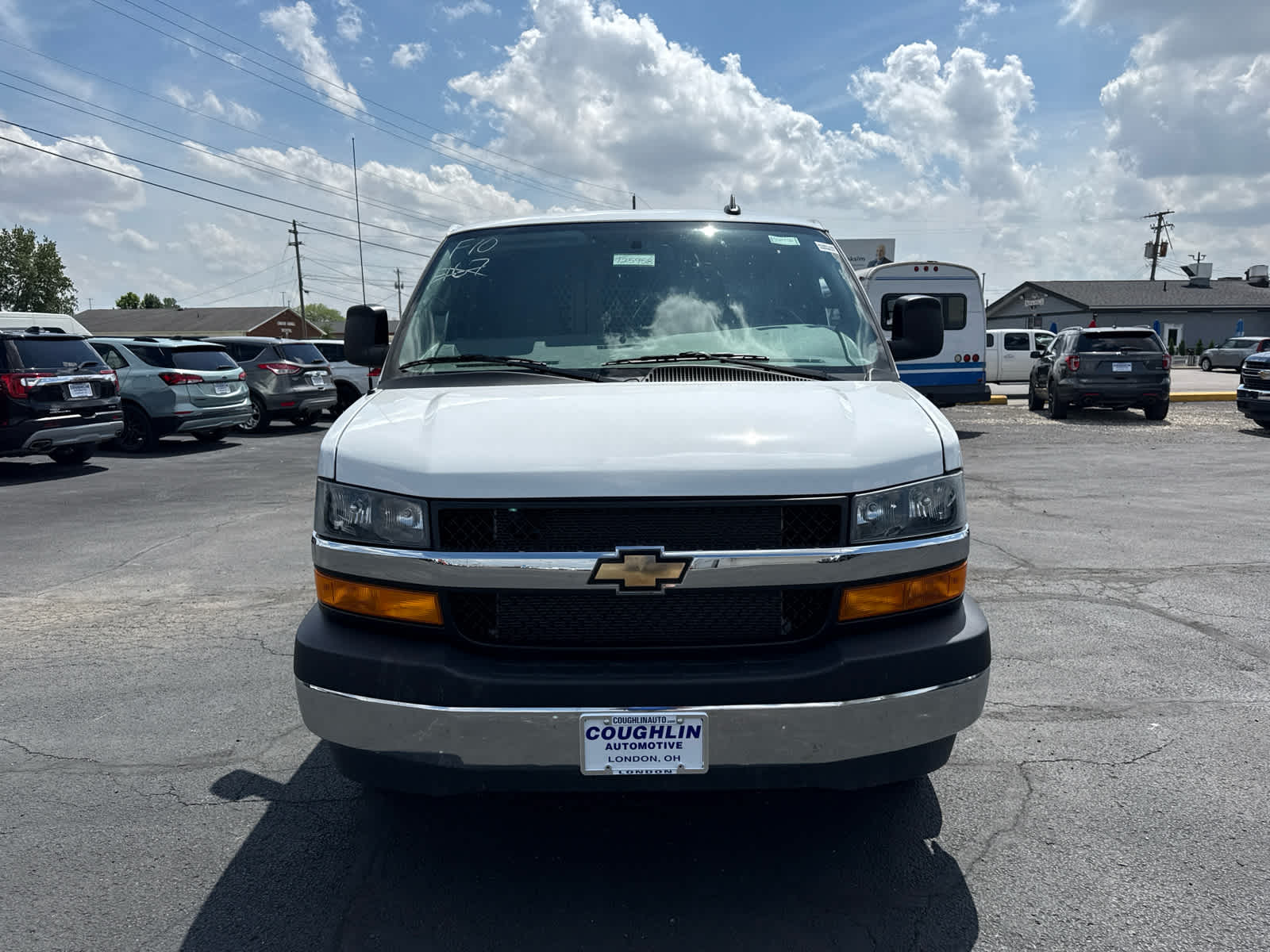 2025 Chevrolet Express Cargo WT