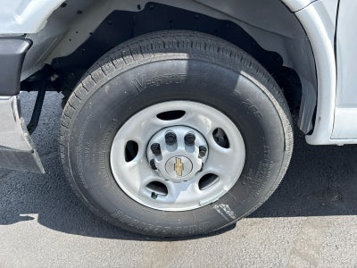 2025 Chevrolet Express Cargo WT