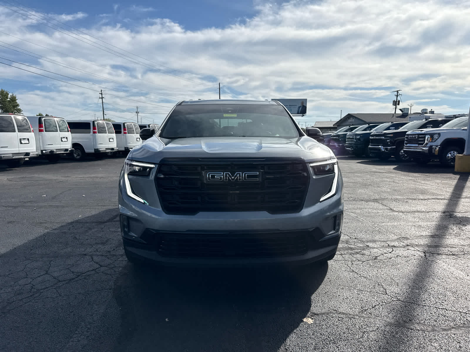 2025 GMC Acadia Elevation