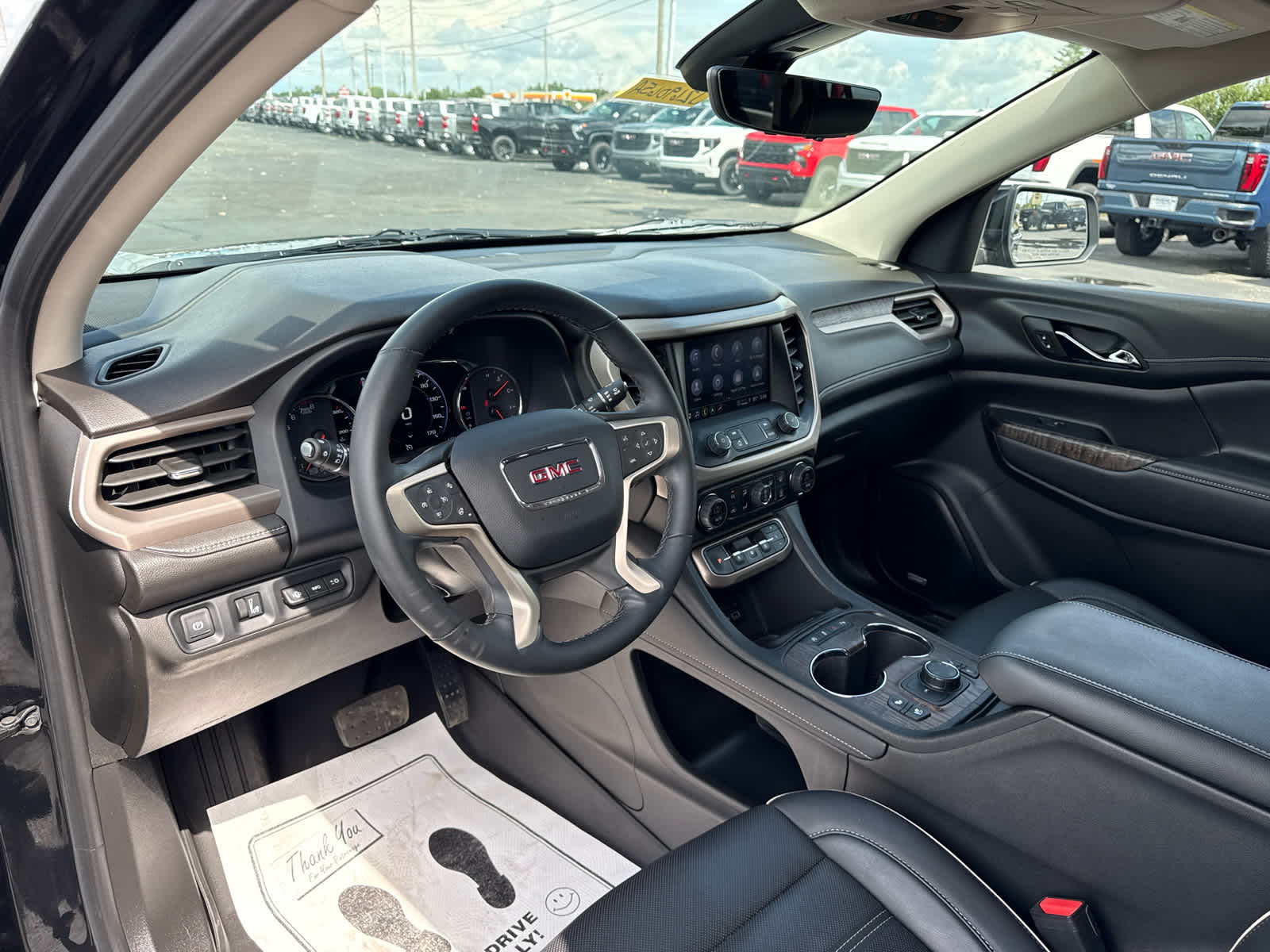 2023 GMC Acadia Denali