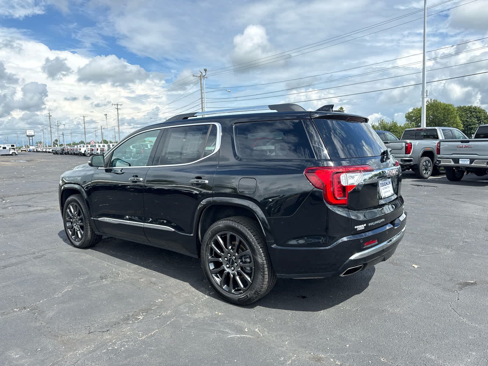 2023 GMC Acadia Denali