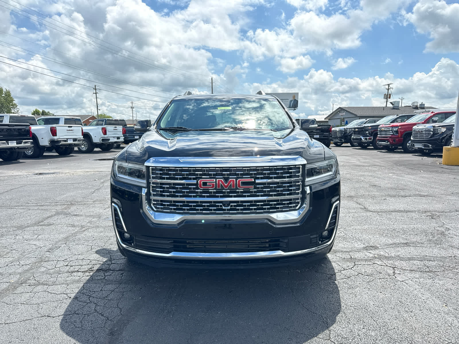 2023 GMC Acadia Denali
