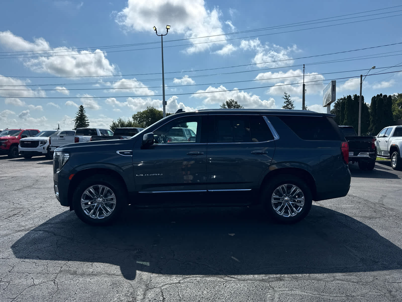 2021 GMC Yukon SLT