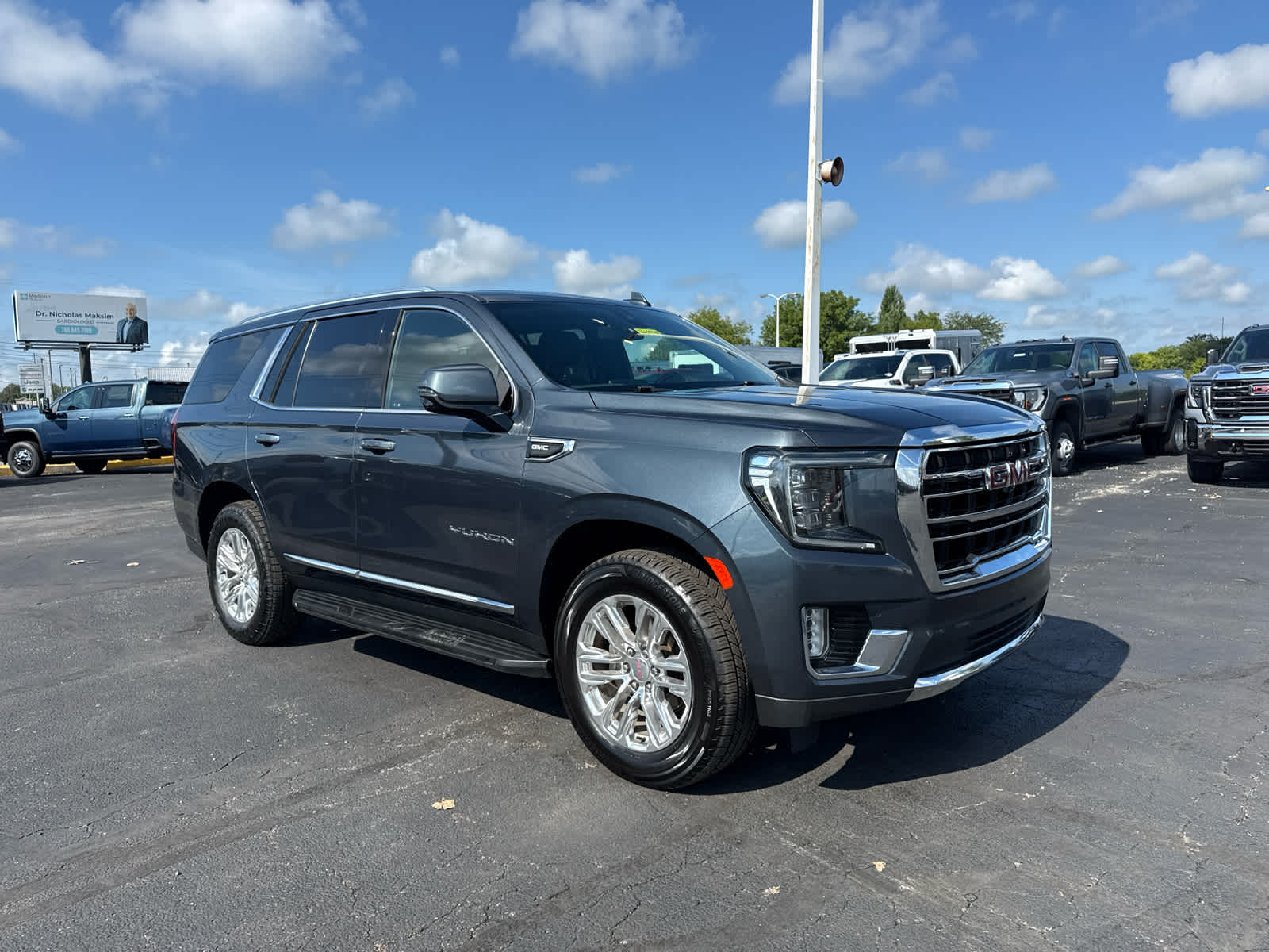 2021 GMC Yukon SLT